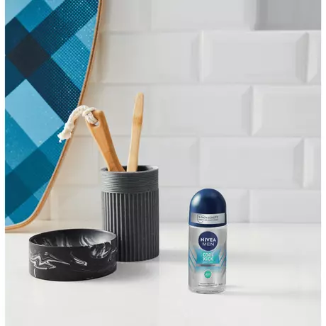 NIVEA MEN Fresh Kick Deodorant Rolller 50 ML