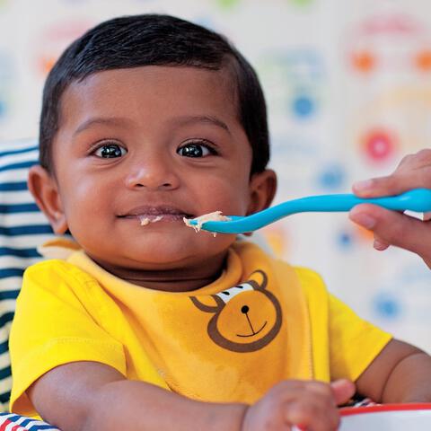 Ella's Kitchen Baby Bananen Ontbijtje Bio Knijpfruit 6+ Maanden 100 GR