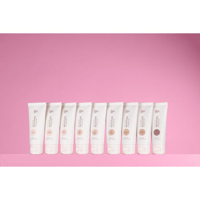 Etos Moisturizing Mattifying Foundation SPF 20 09 Deep Beige