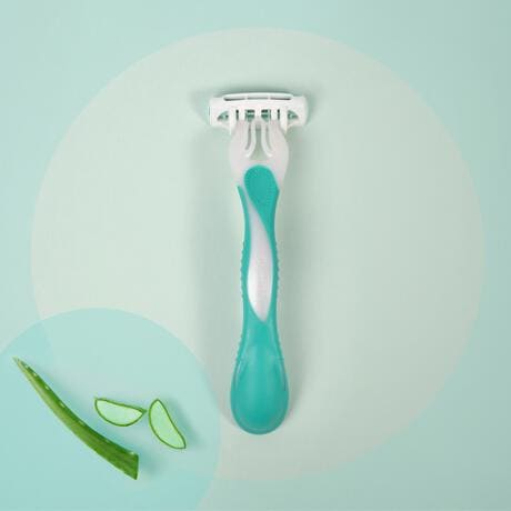 Wilkinson QUATTRO myIntuition disposables Smooth Sensitive 3+1