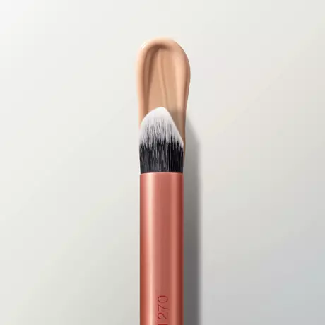 Real Techniques Spot Concealer Brush