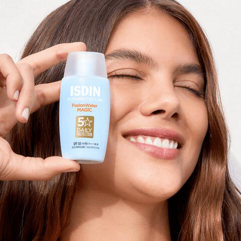 ISDIN Fotoprotector Fusion Water Magic Zonnebrand Gezicht SPF50 50 ML 