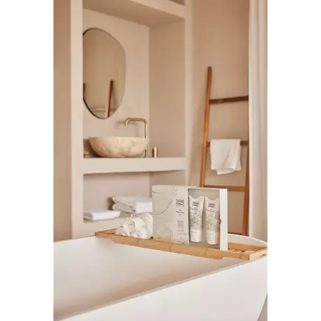 Therme Giftset Zen White Lotus Halve Harmonica Body Lotion /Shower Satin
