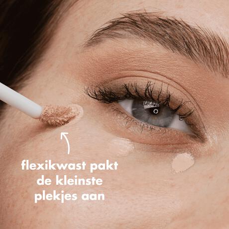 e.l.f. Soft Glam Satin Concealer 40 Tan Warm