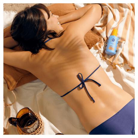 NIVEA SUN Zonnebrand Protect & Bronze Spray SPF 30 200 ML