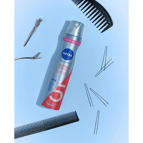 NIVEA Ultra Strong Styling Spray 250 ML