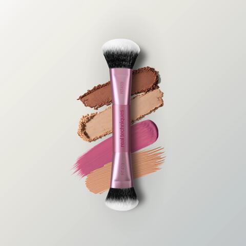 Real Techniques Ultimate Multi-Tasker Brush