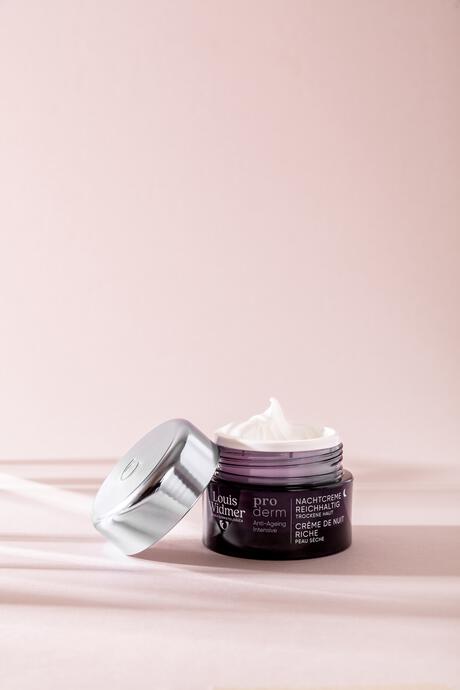 Louis Widmer Proderm Nachtcrème Rijke Textuur Licht Geparfumeerd 50 ML