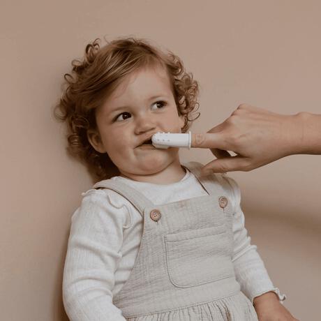 Difrax siliconen vingertoptandenborstel roze