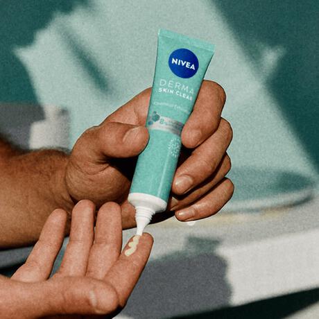 NIVEA Derma Skin Clear Night Exfoliant Onzuivere Huid 40 ML