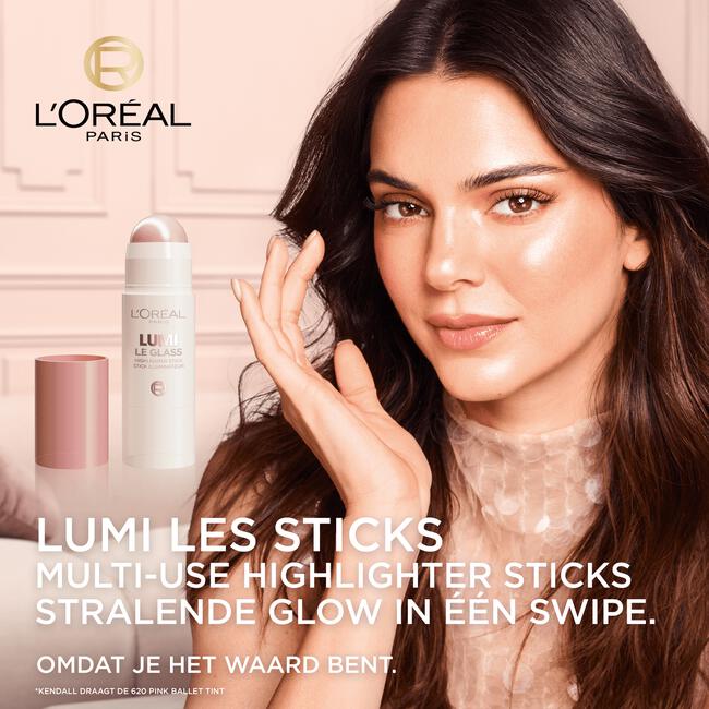 L’Oréal Paris Lumi Le Glow 635 Golden Couture Highlighter Stick