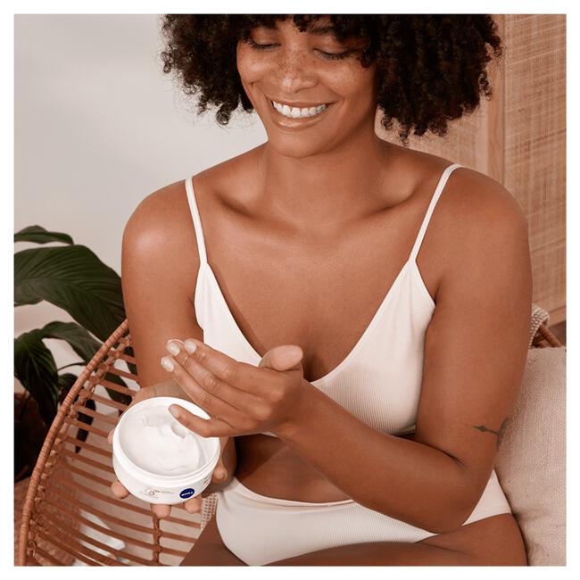 NIVEA Repair & Care Body Crème 300 ML
