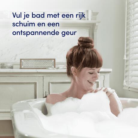 Dove Caring Bath Amandelmelk & Hibiscus Badcrème 450 ml