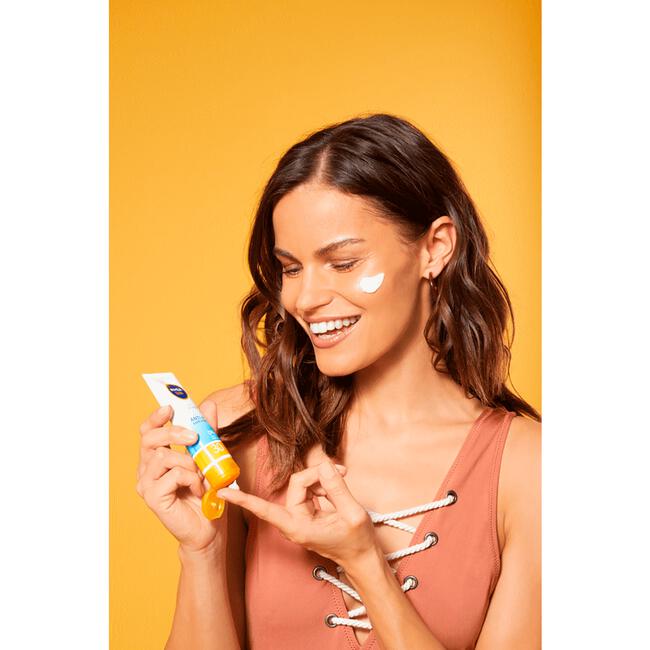NIVEA SUN Gezichtszonnecrème Anti-Age & Anti-Pigmentvlekken SPF 50 50 ML