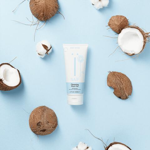 Naïf Baby & Kids Shampoo + Wasgel Value Pack