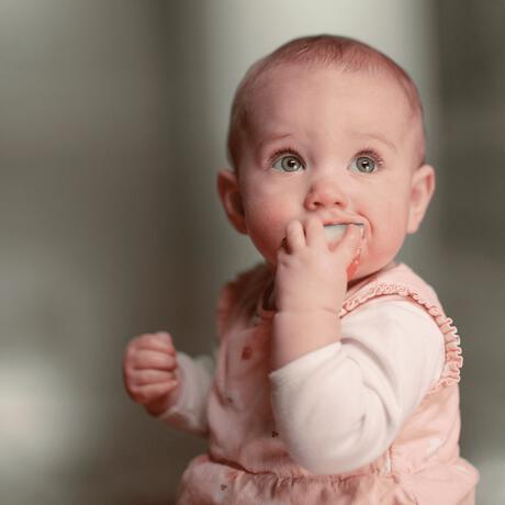 Ella's Kitchen Wortels Appels Pastinaak Bio Knijpfruit 4+ Maanden 120 GR