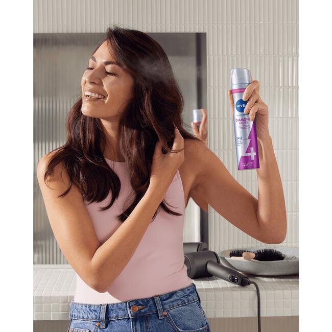 NIVEA Diamond Gloss Care Styling Spray 250 ML