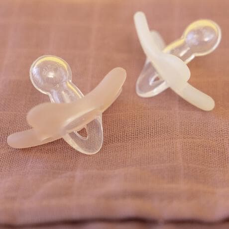 Difrax Fopspeen Natural Siliconen 0-6 M Blossom/White 2 stuks