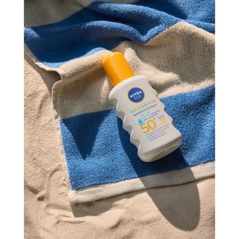 NIVEA SUN Kids Zonnebrand Protect & Sensitive Zonnebrand Spray SPF50+ 200 ML