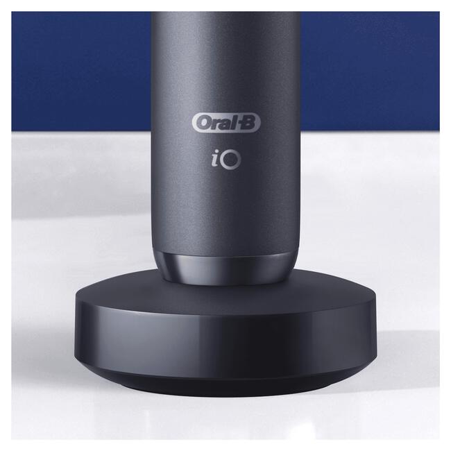 Oral-B iO 7 Zwart & Wit 2 Elektrische Tandenborstels By Braun