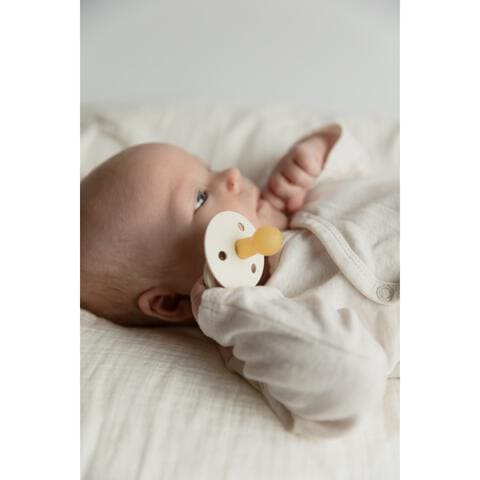 BIBS Colour Fopspeen Rond Latex Maat 2 Ivory/Sand/Vanilla/Dark 4 stuks