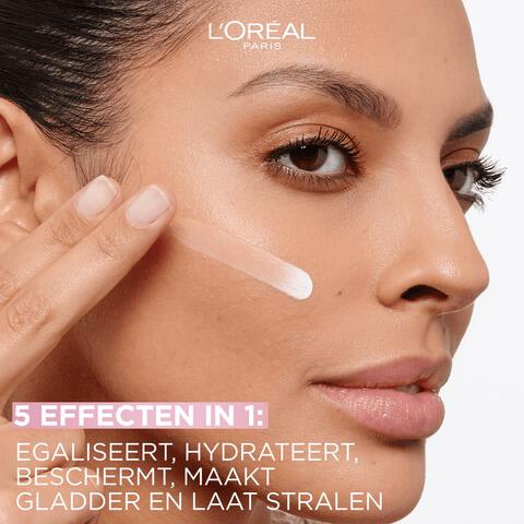 L'Oréal Paris BB C'est Magic BB Cream 02 Light Gekleurde Dagcrème SPF 20