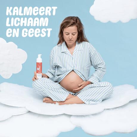 Naïf Mom Caring Shower Foam 200 ML