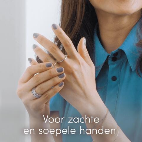 Dove Body Love Restoring Care Handcrème 75 ML