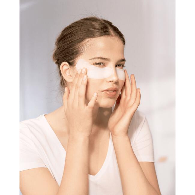 Garnier SkinActive Oog Sheet Masker met Sinaasappel en Hyaluronzuur