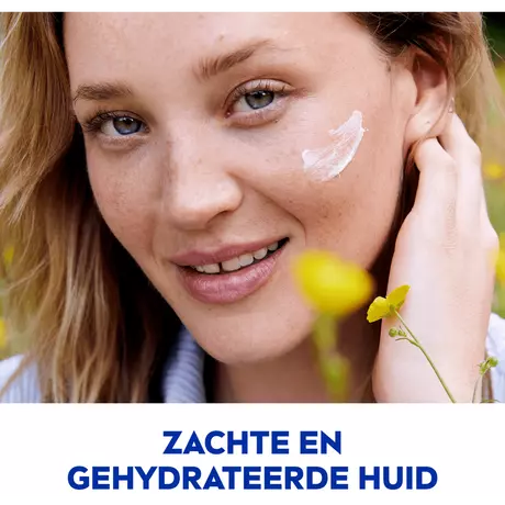NIVEA Soft Crème Pot 200 ML