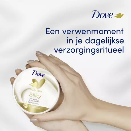 Dove Body Love Silky Pampering Bodycrème 300 ML
