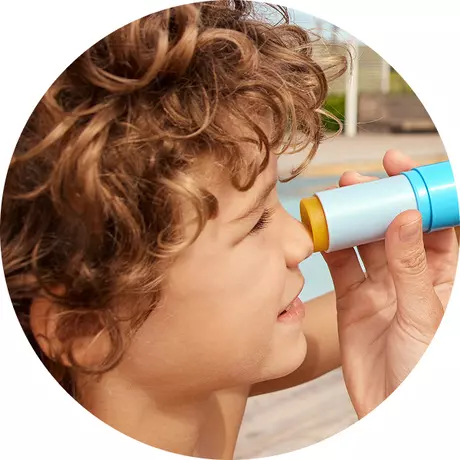 ISDIN Pediatrics Invisible Stick SPF50 &nbsp;