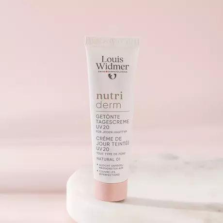 Louis Widmer Nutriderm Getinte Dagverzorging SPF20 Naturel 01 Zonder Parfum 30 ML