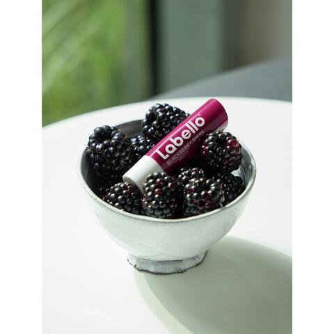 Labello Blackberry Shine 72u Hydratatie Lippenbalsem