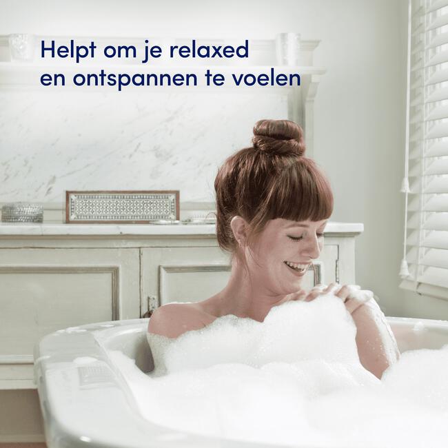 Dove Bath Therapy Glow Bodyscrub 295 ml