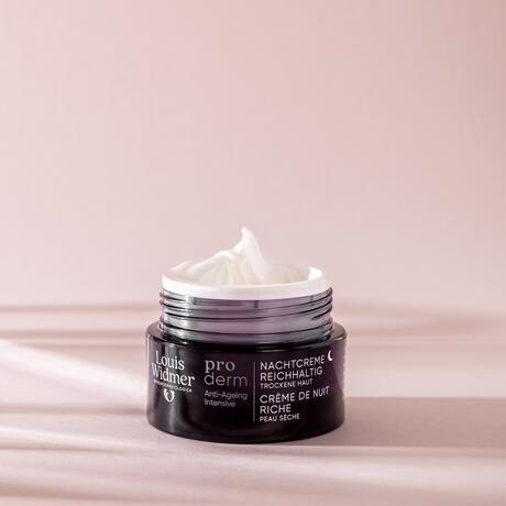 Louis Widmer Proderm Nachtcrème Rijke Textuur Zonder Parfum 50 ML