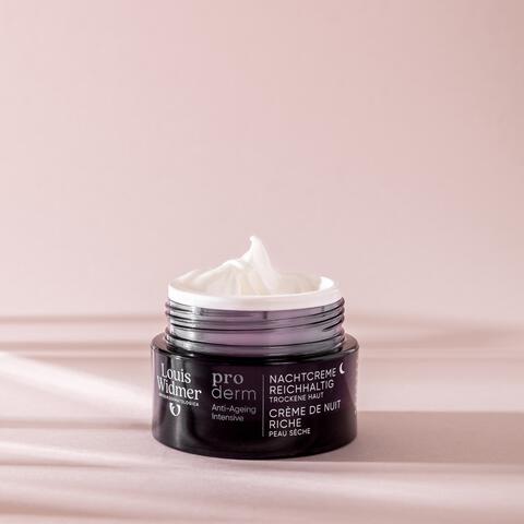 Louis Widmer Proderm Nachtcrème Rijke Textuur Zonder Parfum 50 ML