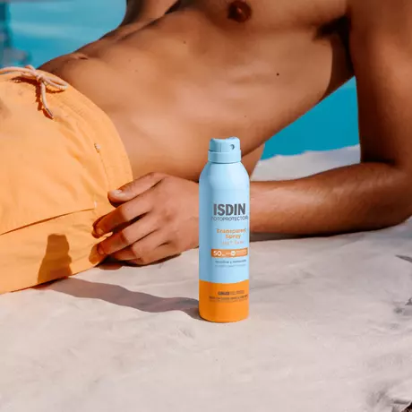ISDIN Transparent Zonnebrand Spray Wet Skin SPF50 250 ML &nbsp;