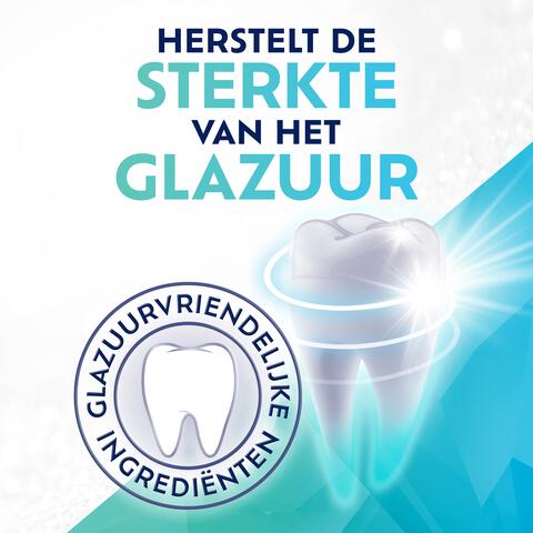 Aquafresh White Renew Deep Clean Tandpasta 75 ML