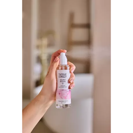 Therme Mindful Blossom Hair And Body Mist