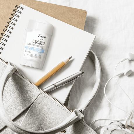 Dove Maximum Protection Original Clean Anti-Transpirant Deodorant Stick 45 ML