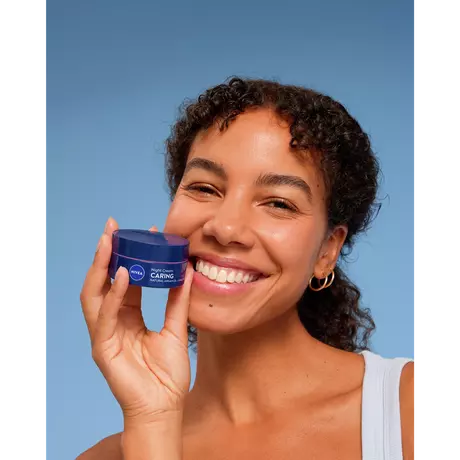 NIVEA Essentials +24h Voedende Nachtcrème 50 ML