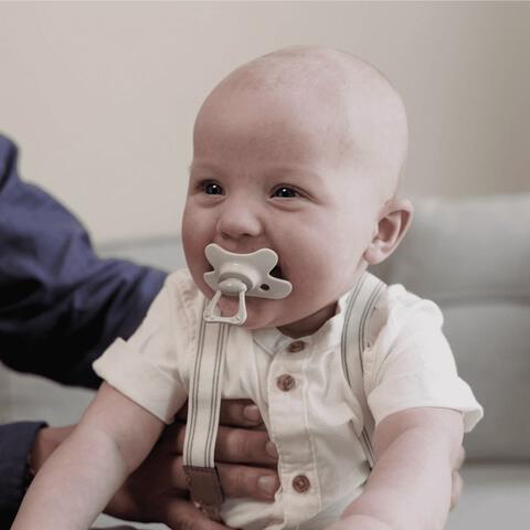 Difrax Fopspeen Natural 6 Maanden Donkergrijs BPA-vrij