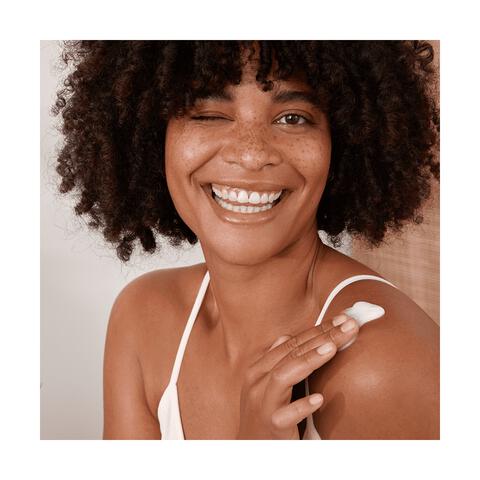 NIVEA Repair & Care Body Lotion 400 ML