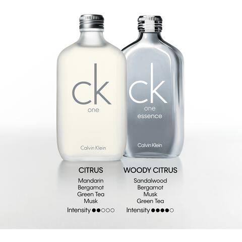 Calvin Klein CK One Essence Eau de Parfum Intense Unisex 50 ML