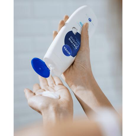 NIVEA Derma Control Defend Douchecrème 250 ML
