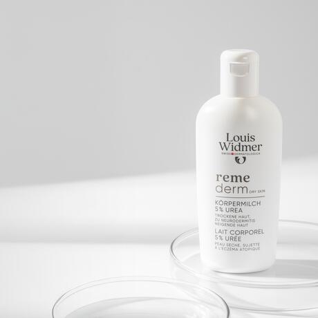 Louis Widmer Remederm Lichaamsmelk 5 % Ureum Zonder Parfum 200ML