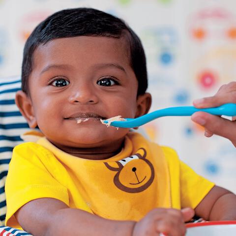 Ella's Kitchen Bananen Kokos Biologisch Knijpfruit 4+ Maanden 120 GR