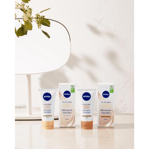 NIVEA Essentials BB Cream Dagcrème SPF15 50 ML