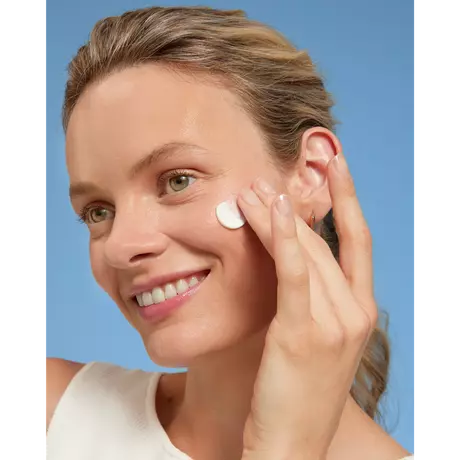 NIVEA Essentials +24h Voedende Nachtcrème 50 ML
